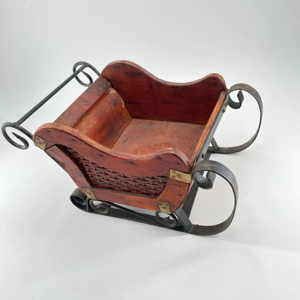 Vintage Wrought Iron and Wood Decorative Christmas Sleigh Wicker Centerpiece 12